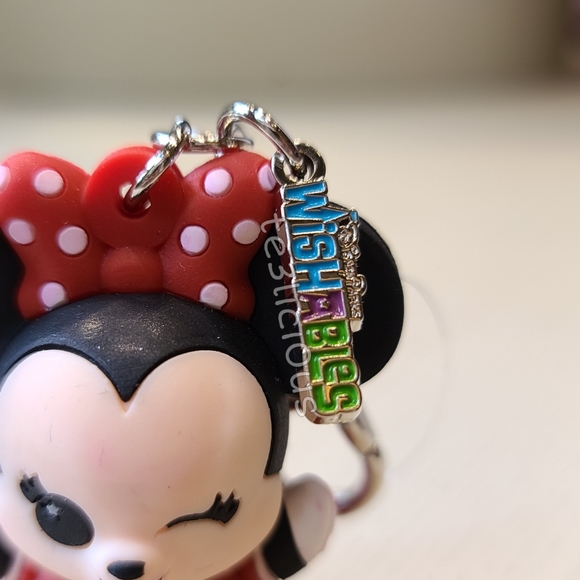 DISNEY PARKS WISHABLES MINNIE MOUSE KEYCHAIN - Picture 2 of 5
